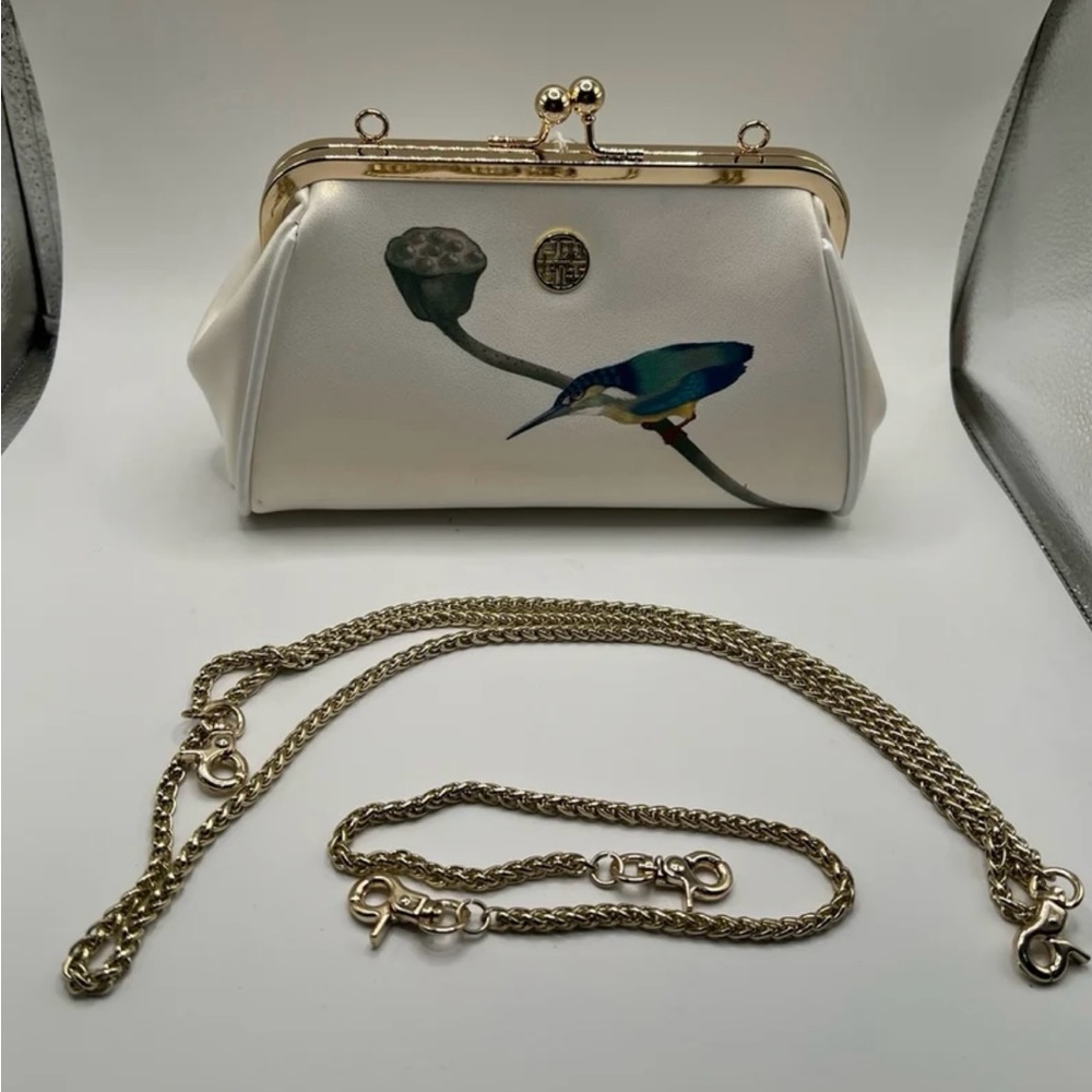 PMSIX White Clutch/Crossbody Bag - Picture 4 of 5